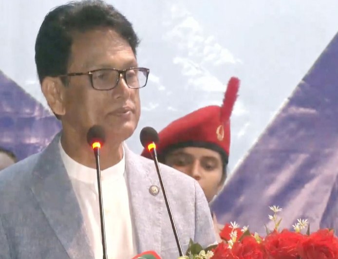 ইংলিশ মিডিয়াম স্কুলগুলো সরকারের নিয়ন্ত্রণে আনা হবে: শিক্ষামন্ত্রী