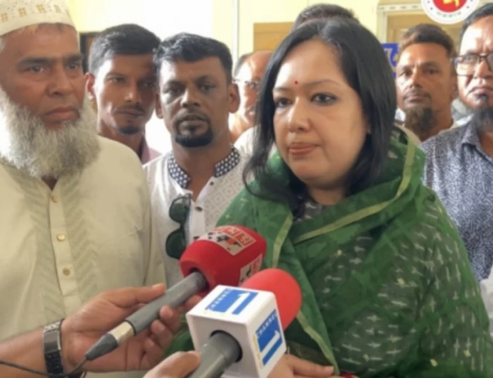 শেখ হাসিনার দেশে ফেরার ক্ষেত্রে কোনো আইনি বাধা নেই: রুমিন ফারহানা